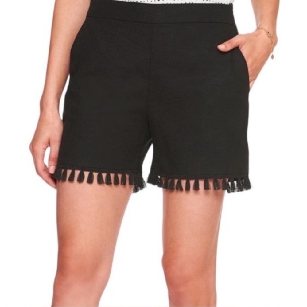 Banana republic women’s black tassel shorts nwot 8